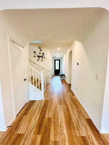 524 Ayinger LN, Austin, TX 78728