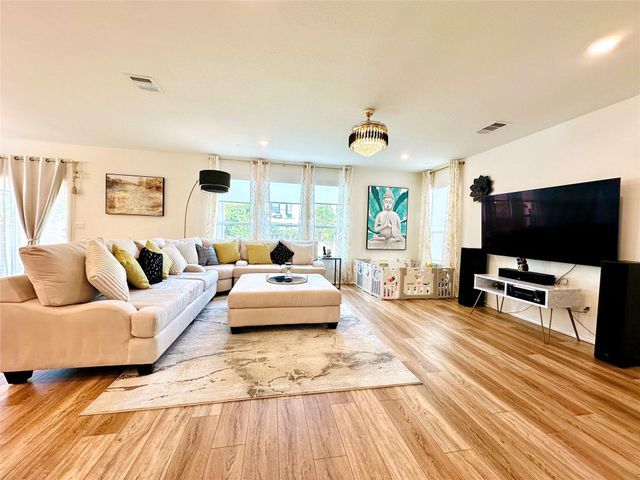 524 Ayinger LN, Austin, TX 78728