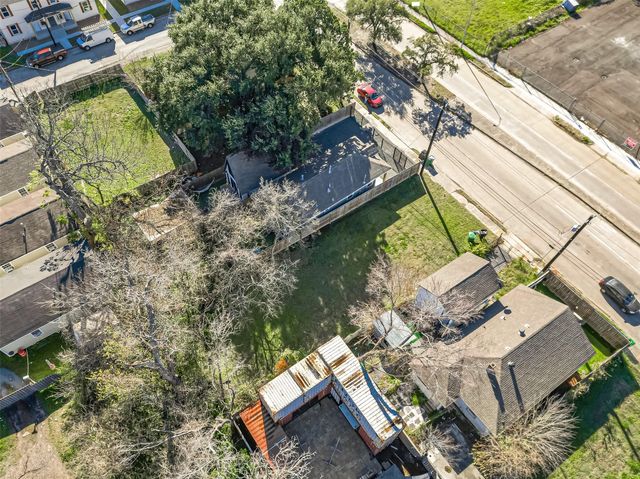 2407 Alabama Street, Houston, TX 77004
