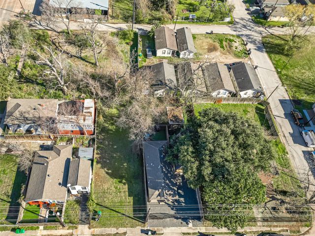 2407 Alabama Street, Houston, TX 77004