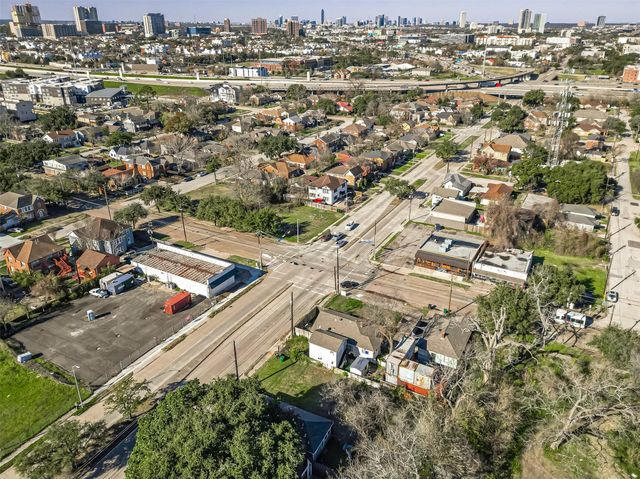 2407 Alabama Street, Houston, TX 77004