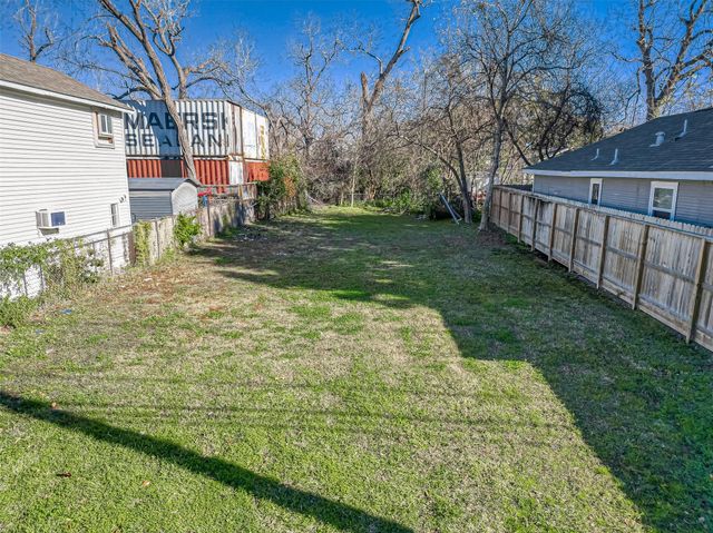 2407 Alabama Street, Houston, TX 77004