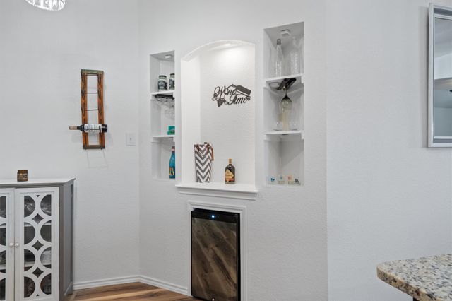 9115 Hidden Oaks DR, Temple, TX 76502