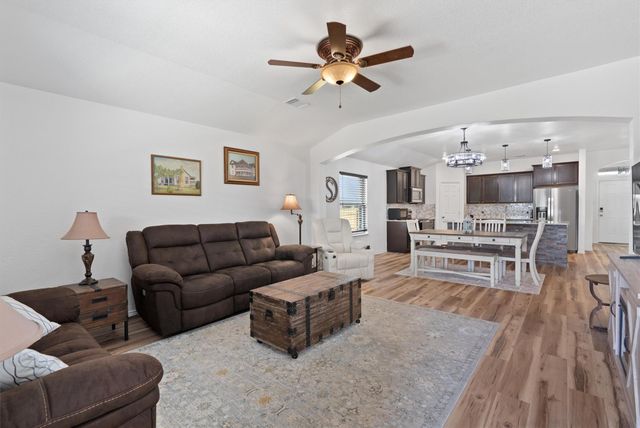 9115 Hidden Oaks DR, Temple, TX 76502