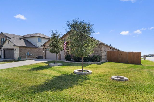 9115 Hidden Oaks DR, Temple, TX 76502