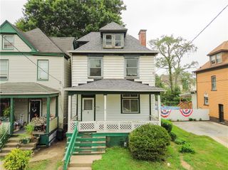 49 Sampson Ave, Ingram, PA 15205