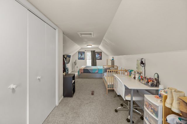 412 E Gray Street, Des Moines, IA 50315
