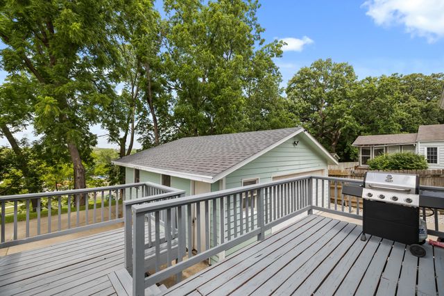 412 E Gray Street, Des Moines, IA 50315