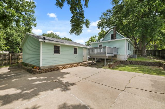412 E Gray Street, Des Moines, IA 50315