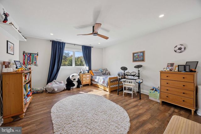 232 S SUGAN, New Hope, PA 18938