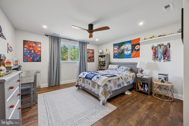 232 S SUGAN, New Hope, PA 18938