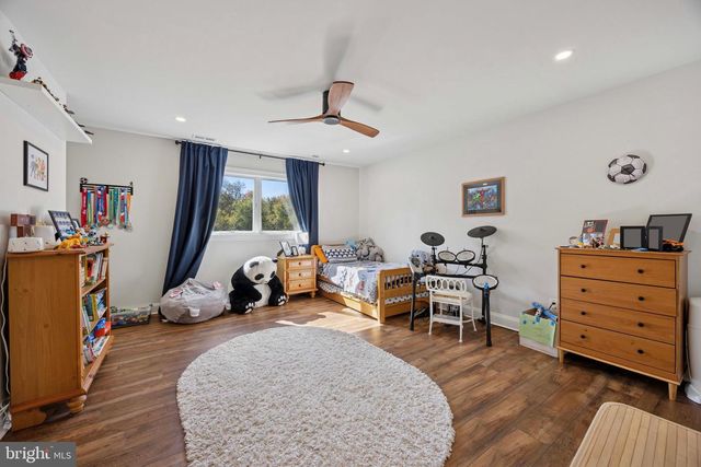 232 S SUGAN, New Hope, PA 18938