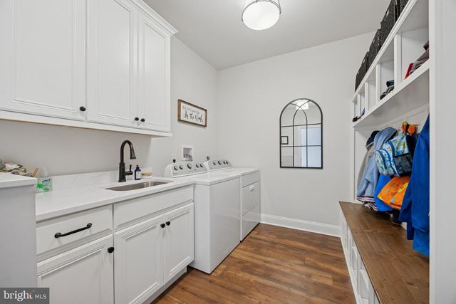 232 S SUGAN, New Hope, PA 18938