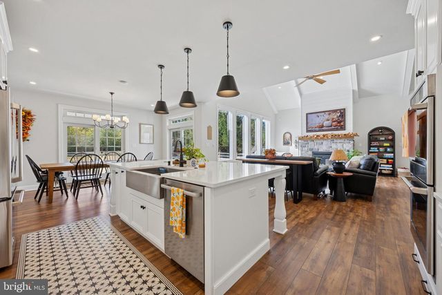 232 S SUGAN, New Hope, PA 18938