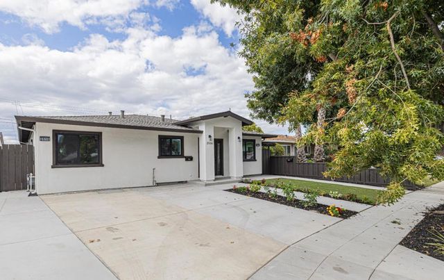 2516 Parkland Court, Santa Clara, CA 95051