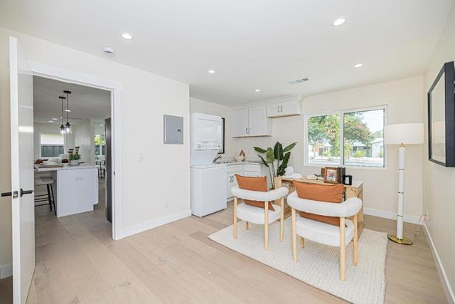 2516 Parkland Court, Santa Clara, CA 95051