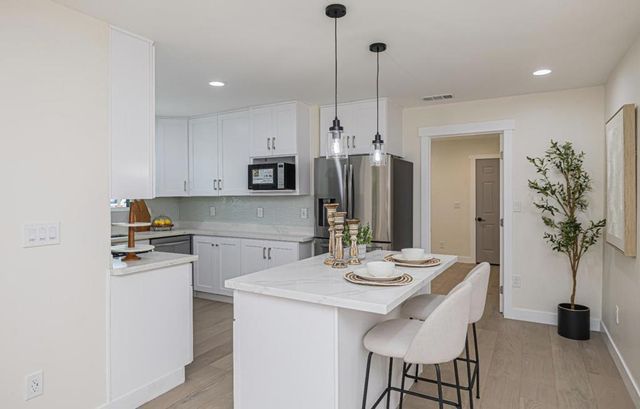 2516 Parkland Court, Santa Clara, CA 95051