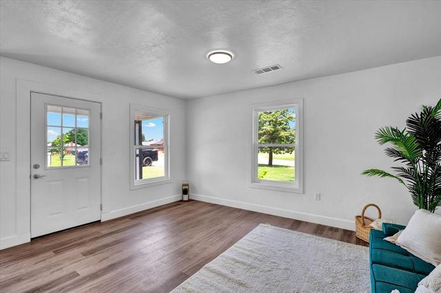 601 S Fillmore Avenue, El Reno, OK 73036