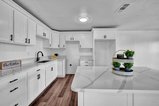 601 S Fillmore Avenue, El Reno, OK 73036