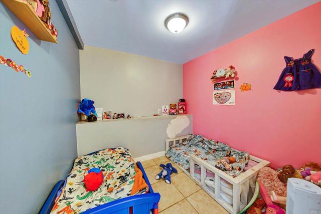 5289 Velma, San Diego, CA 92114