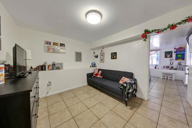 5289 Velma, San Diego, CA 92114
