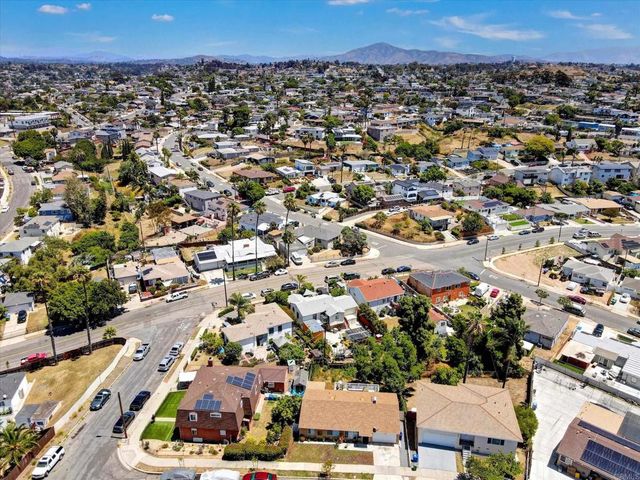5289 Velma, San Diego, CA 92114