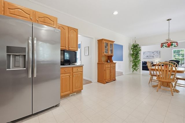 225 Daniels St, Franklin, MA 02038
