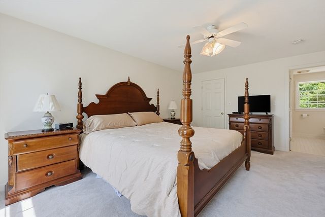 225 Daniels St, Franklin, MA 02038