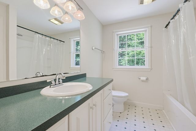 225 Daniels St, Franklin, MA 02038