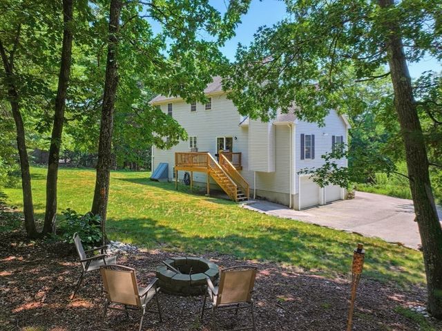 225 Daniels St, Franklin, MA 02038
