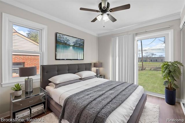 9956 Arnold Street, Redford, MI 48239