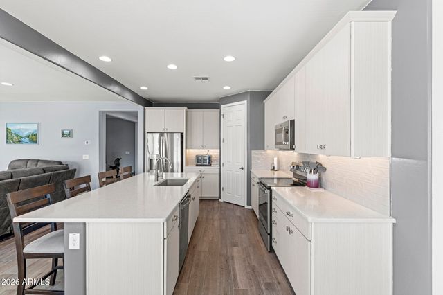 18625 W SELDON Lane, Waddell, AZ 85355