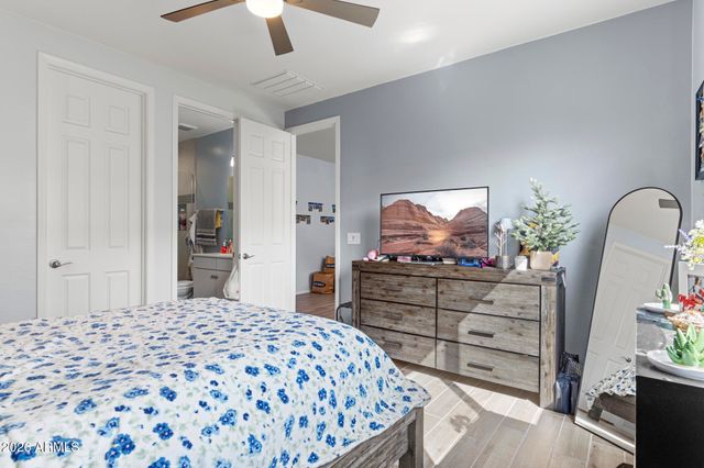 18625 W SELDON Lane, Waddell, AZ 85355