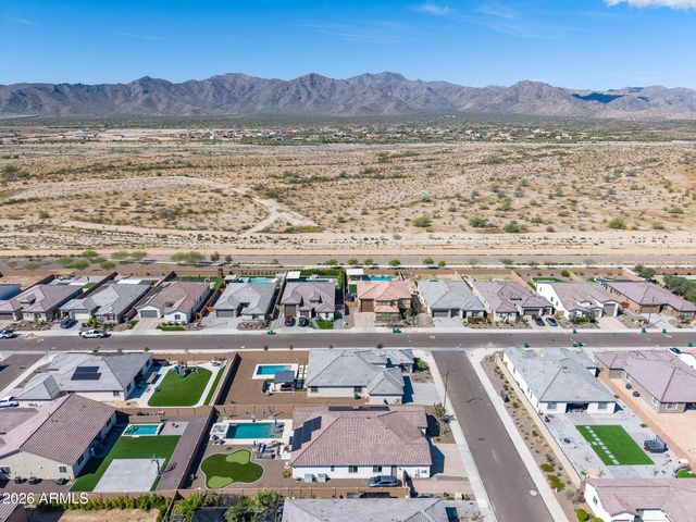 18625 W SELDON Lane, Waddell, AZ 85355