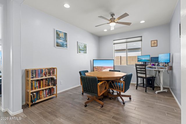 18625 W SELDON Lane, Waddell, AZ 85355