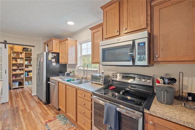 2517 Horseshoe Road, Westfield, NC 27053