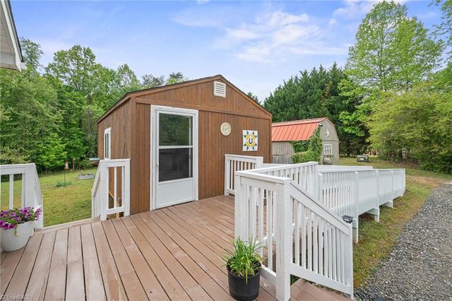 2517 Horseshoe Road, Westfield, NC 27053