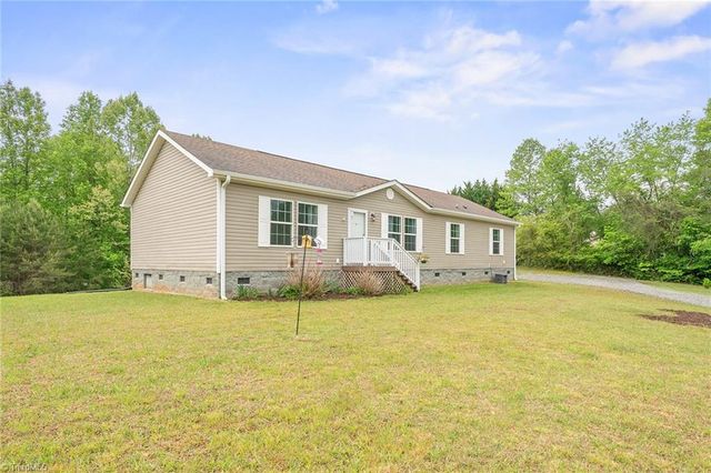 2517 Horseshoe Road, Westfield, NC 27053