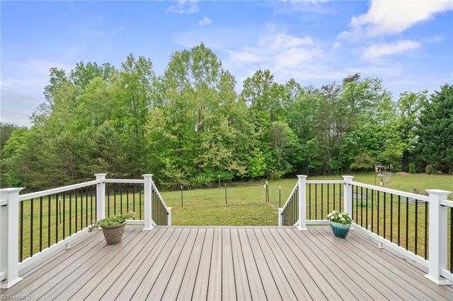 2517 Horseshoe Road, Westfield, NC 27053