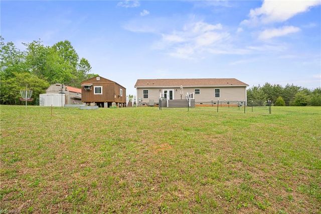 2517 Horseshoe Road, Westfield, NC 27053