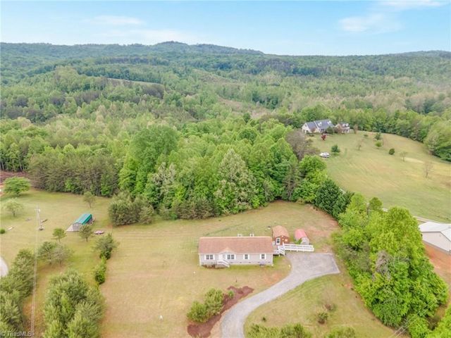 2517 Horseshoe Road, Westfield, NC 27053