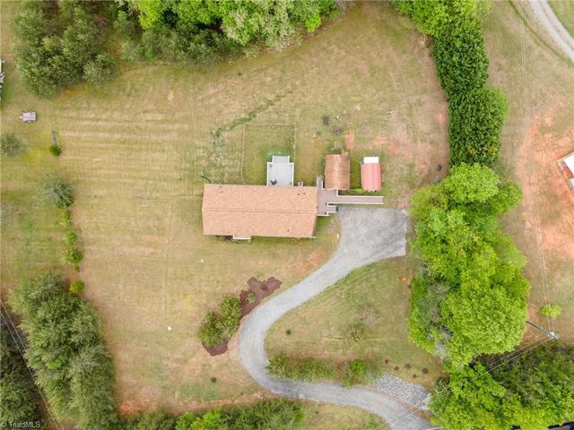 2517 Horseshoe Road, Westfield, NC 27053