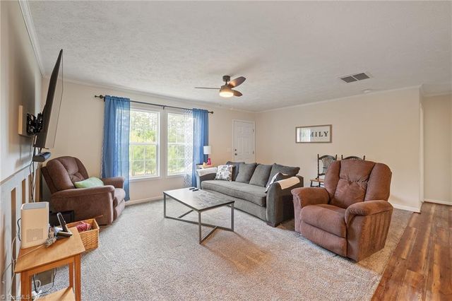 2517 Horseshoe Road, Westfield, NC 27053