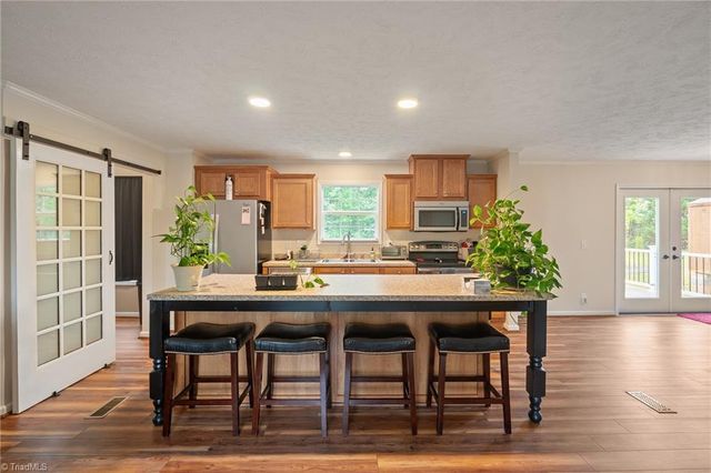 2517 Horseshoe Road, Westfield, NC 27053
