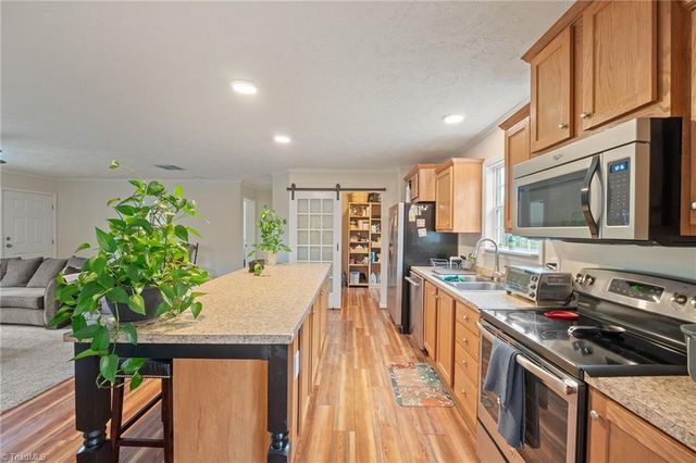 2517 Horseshoe Road, Westfield, NC 27053