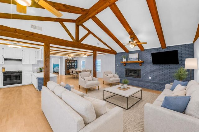 817 Westview, Galveston, TX 77650