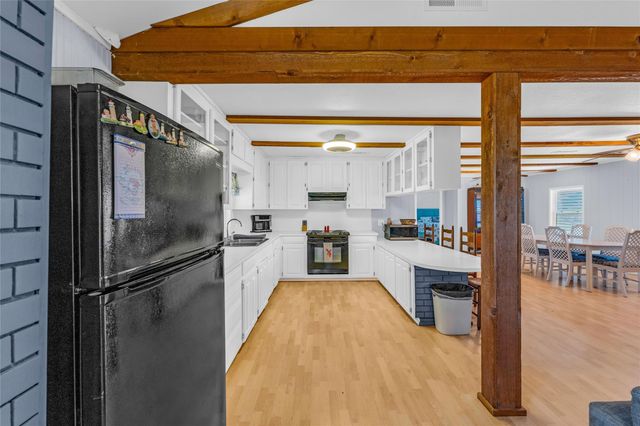 817 Westview, Galveston, TX 77650