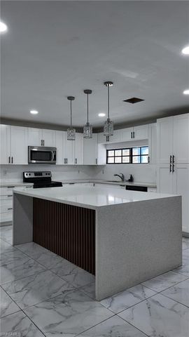 425 Lindero ST, Clewiston, FL 33440