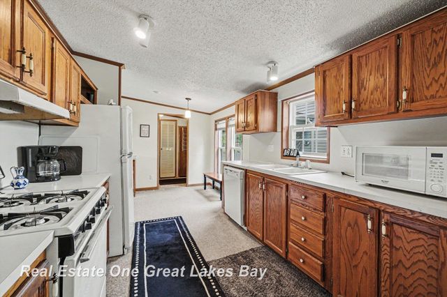 760 Doro Lane, Saginaw, MI 48604