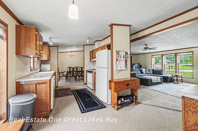 760 Doro Lane, Saginaw, MI 48604